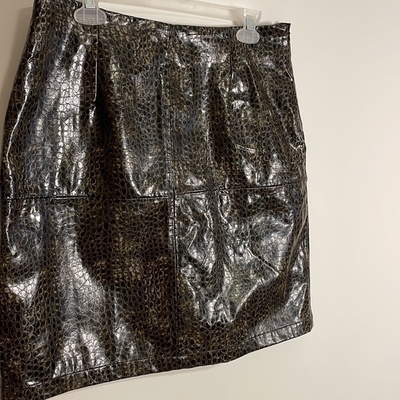 NWT Edgy Reptile Skirt Chicos Design Croc Retro Brown 12 90s Y2K Mini Faux - Picture 2 of 13